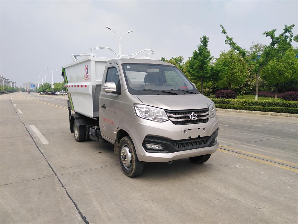 3.5方自裝卸式垃圾車-長(zhǎng)安3.5方后掛桶自裝卸式垃圾車廠家